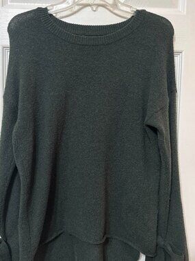 Buffalo David Bitton Green sweater with sleeve tie detail #knitwear #winterwear
